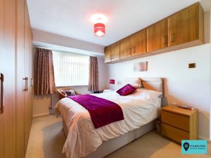 Bedroom- click for photo gallery
